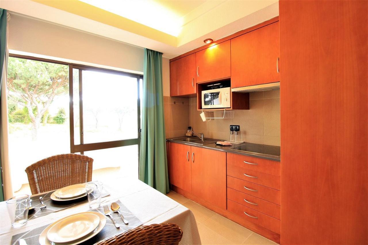 Vilamoura Cosy 3 With Pool By Homing Leilighet Eksteriør bilde